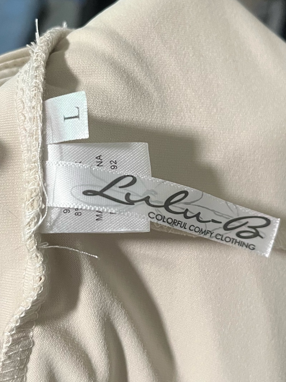 Lulu-B Cream Mini Above Knee Skirt L Lightweight - Picture 2 of 3